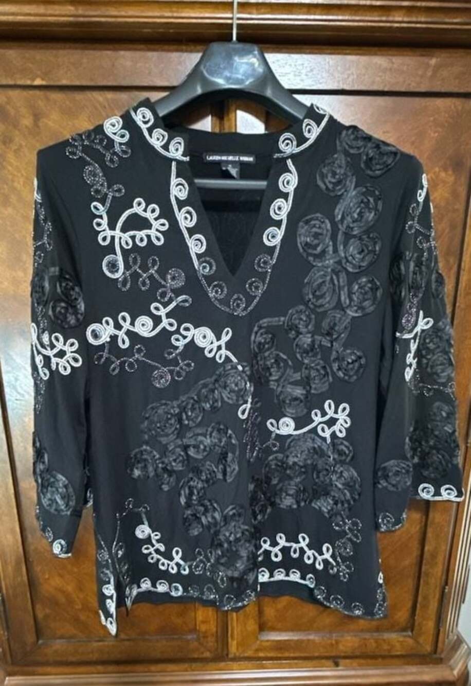 Lauren Michelle Woman Black Silver 3D Rose Ribbon Soutache Tunic Top 1X